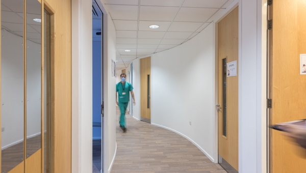 Altro delivers adhesive-free solution for college refurb